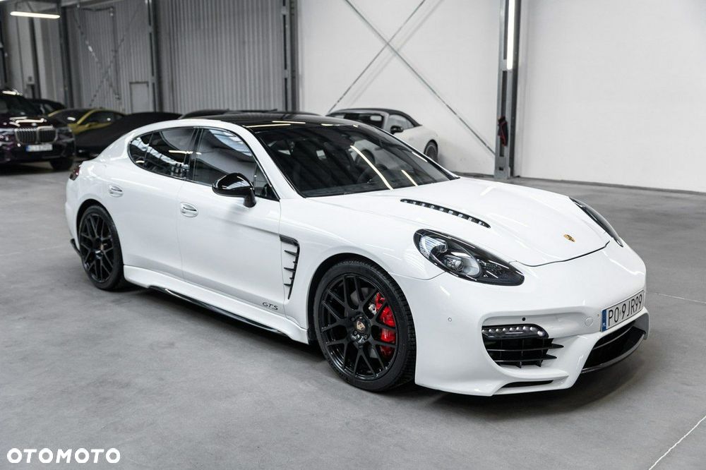 Porsche Panamera - 8