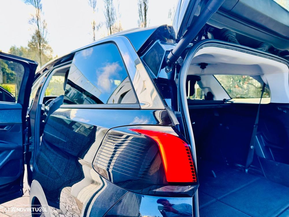 Peugeot 5008 1.2 PureTech Allure EAT8 - 7