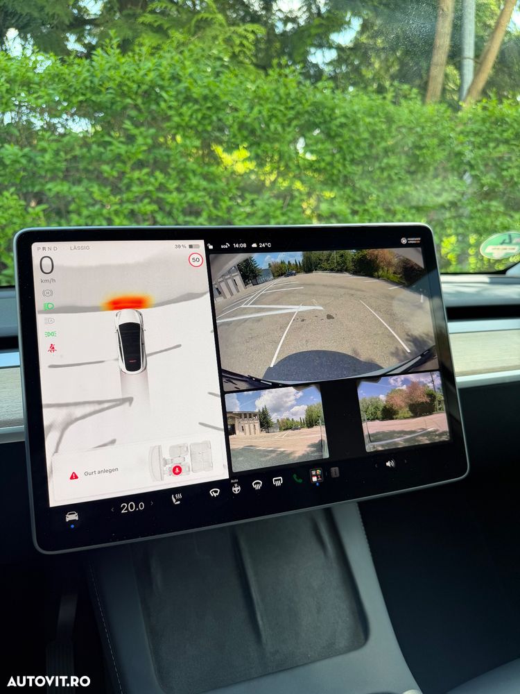 Tesla Model Y Long Range Dual Motor AWD - 25