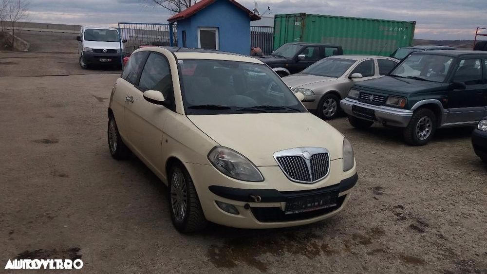 Dezmembrez Lancia Ypsilon 2005 - 1