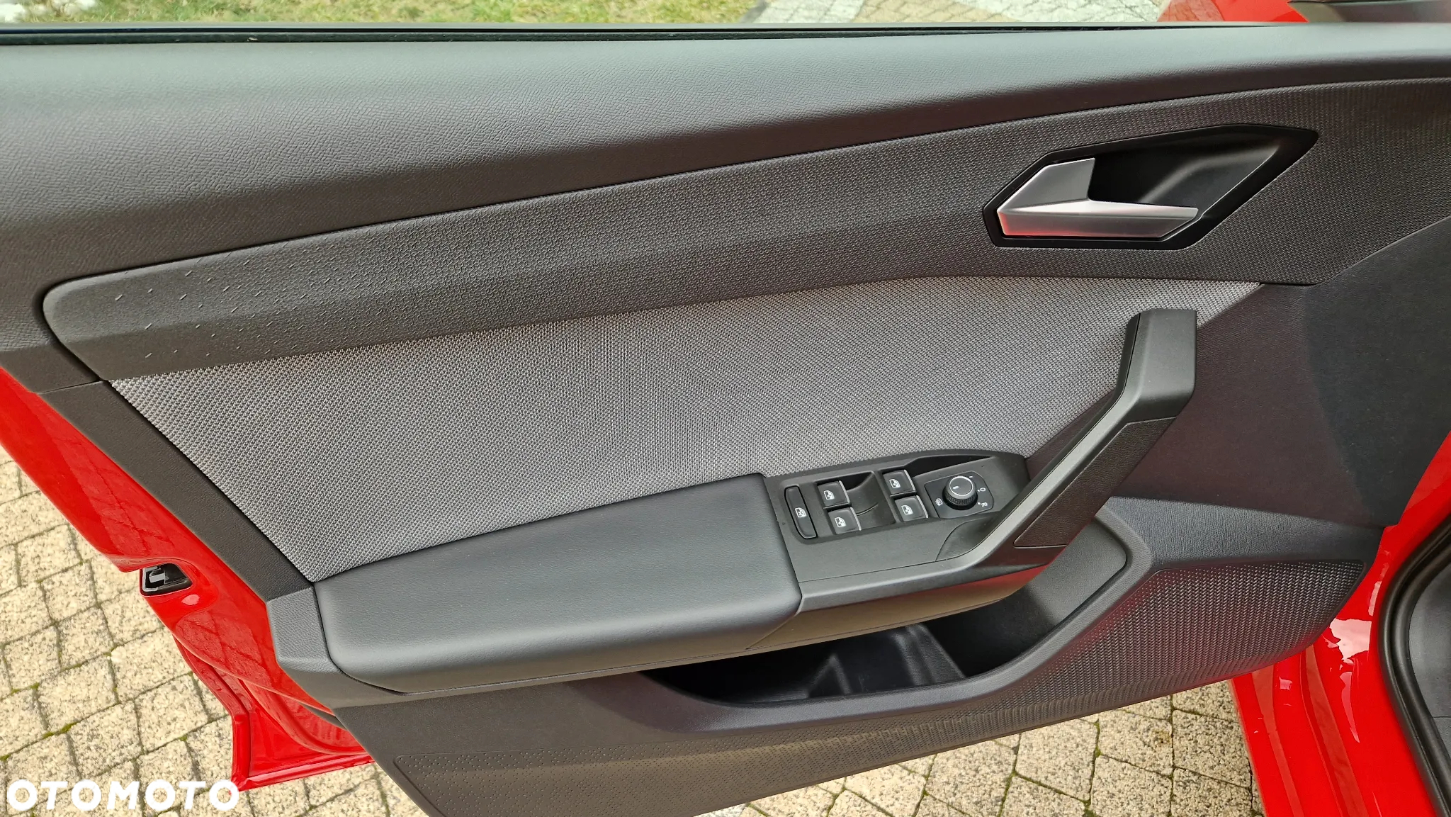 Seat Leon 1.5 eTSI Full LED DSG - 11