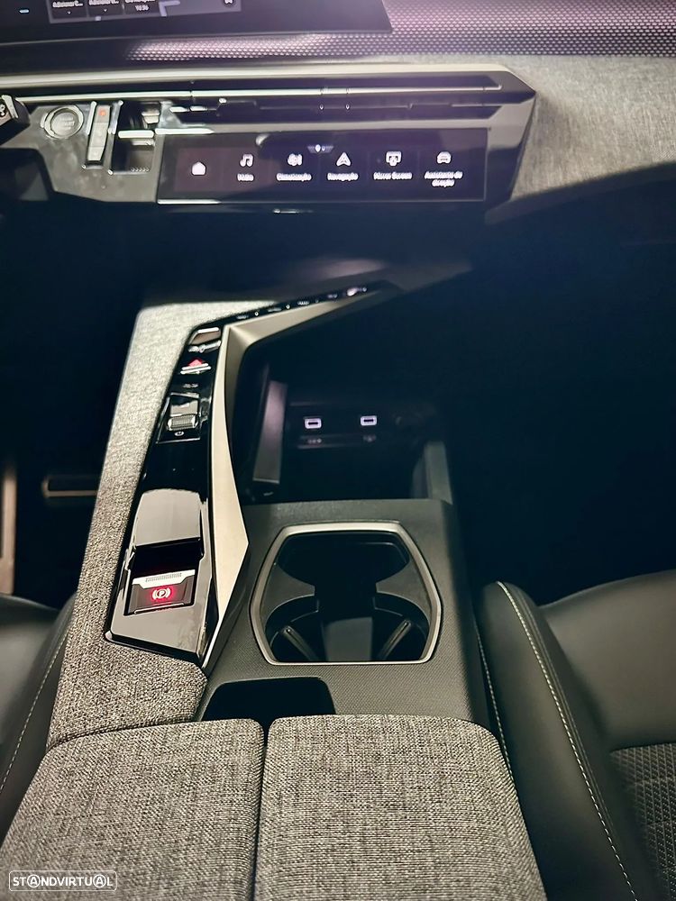 Peugeot 5008 1.2 Hybrid GT e-DCS6 - 18