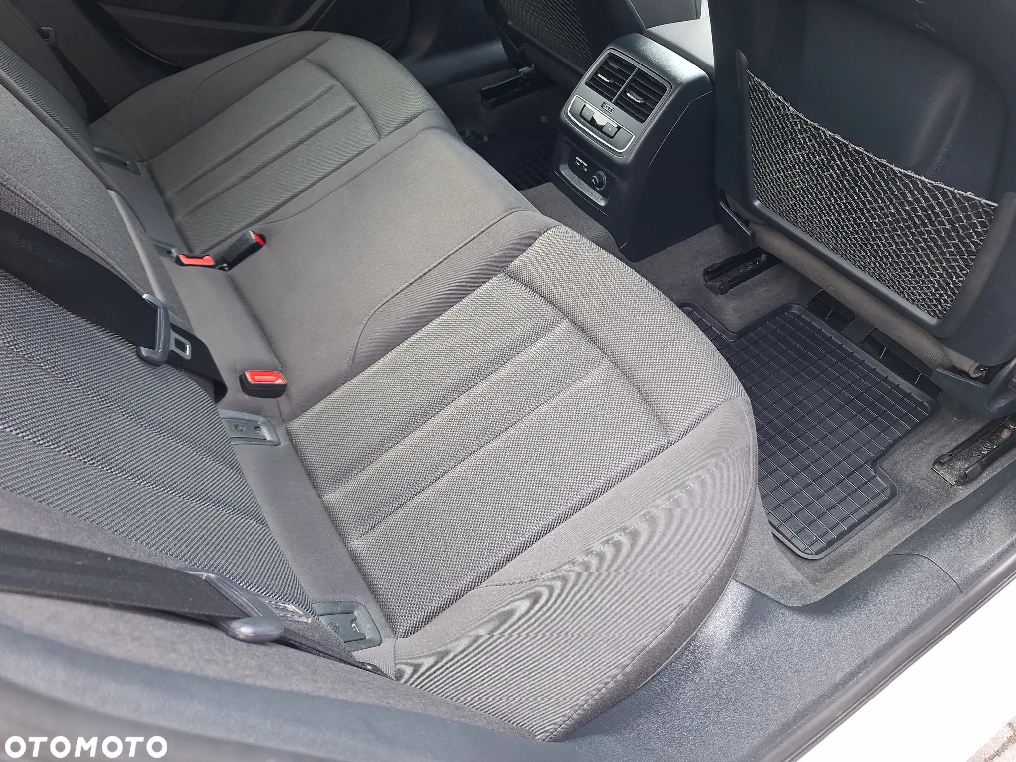 Audi A4 35 TFSI S tronic - 18