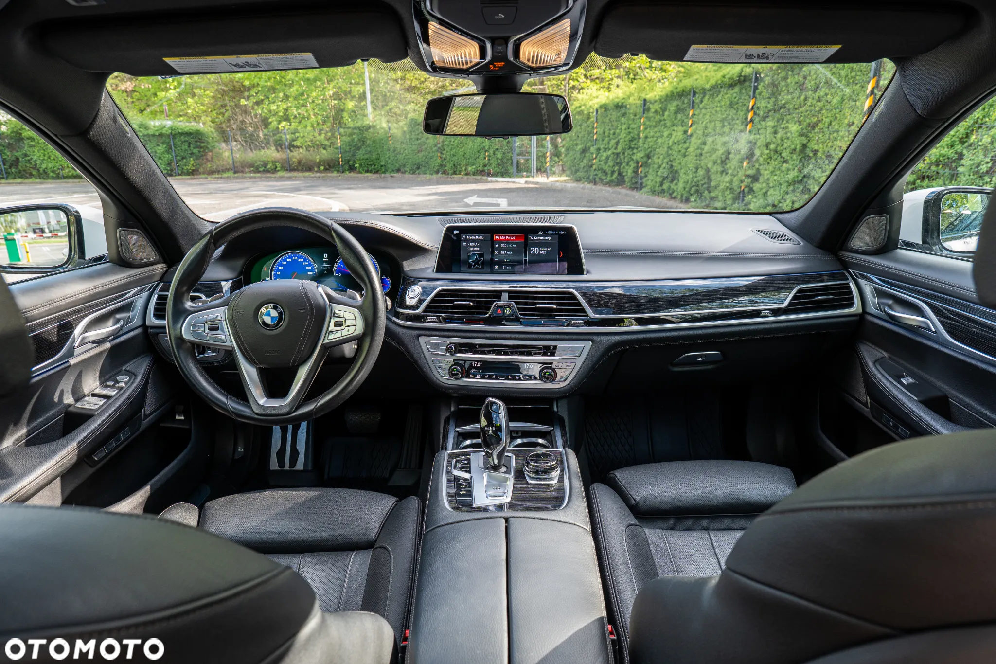 BMW Seria 7 740Li - 16