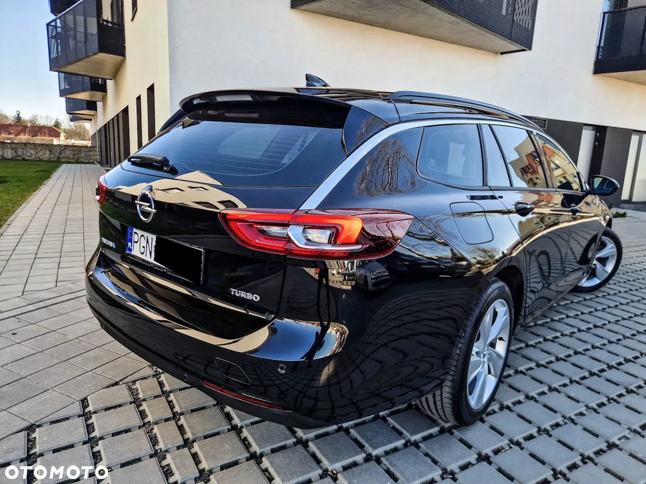 Opel Insignia Sports Tourer 2.0 Diesel Ultimate Exclusive - 4