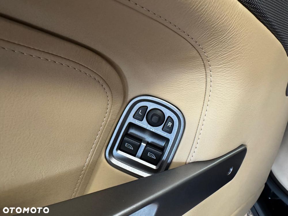 Aston Martin DB9 Touchtronic Sport - 16