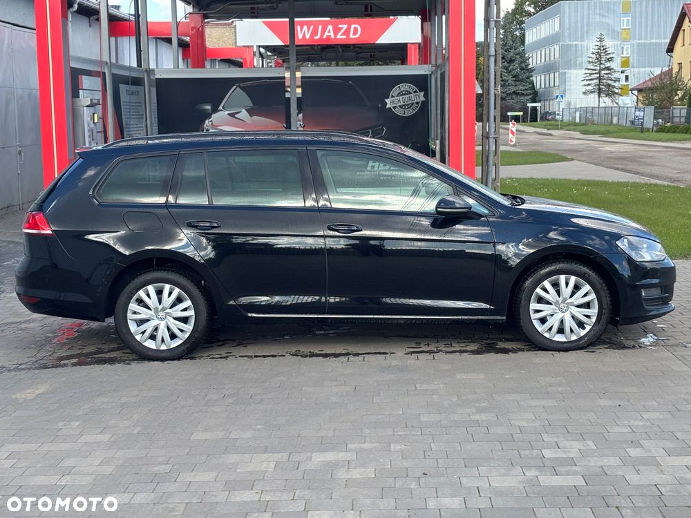 Volkswagen Golf - 5