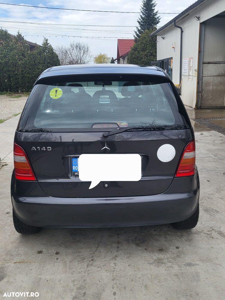 Mercedes-Benz EQA - 2