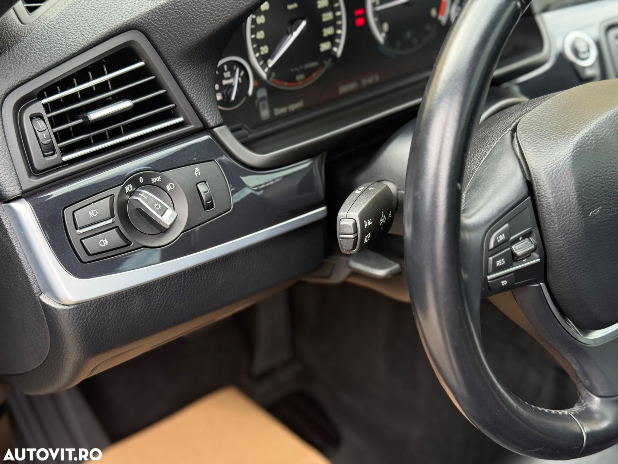 BMW Seria 5 525d Touring Aut. - 15