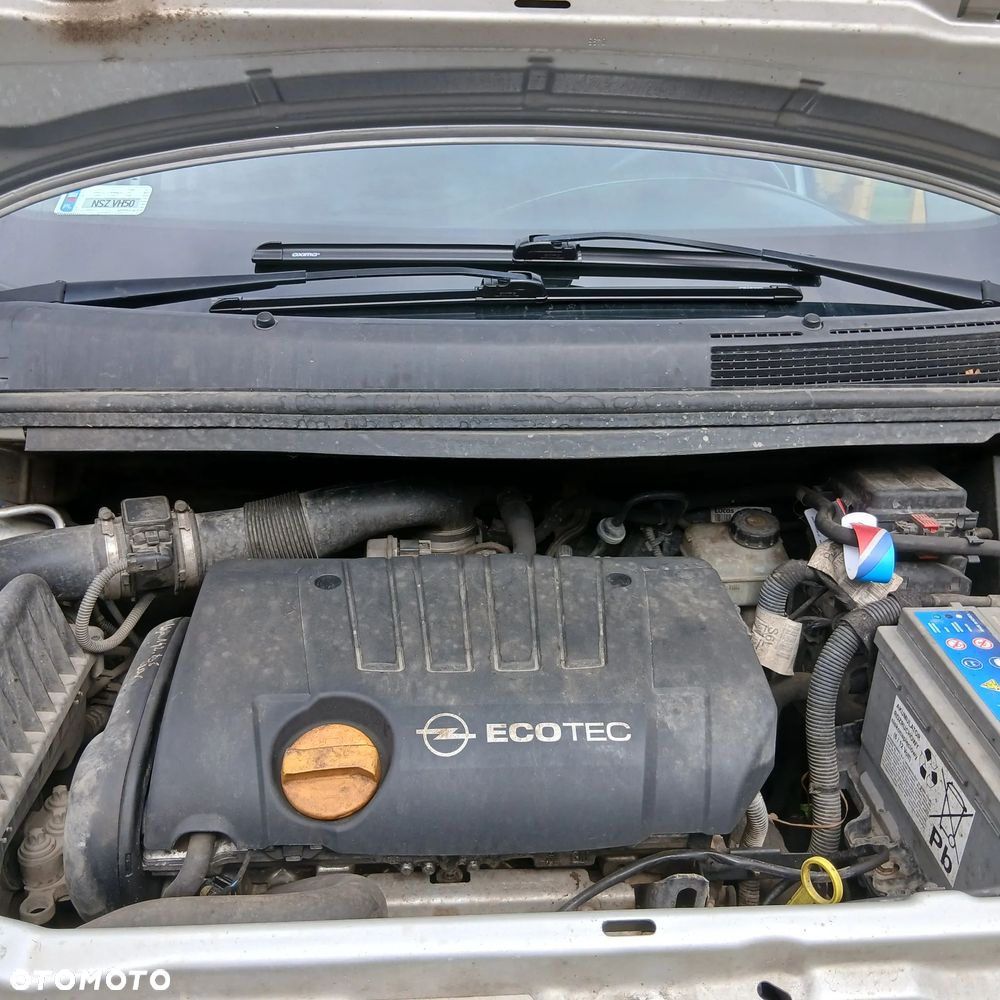 Opel Zafira 1.8 16V Elegance - 8