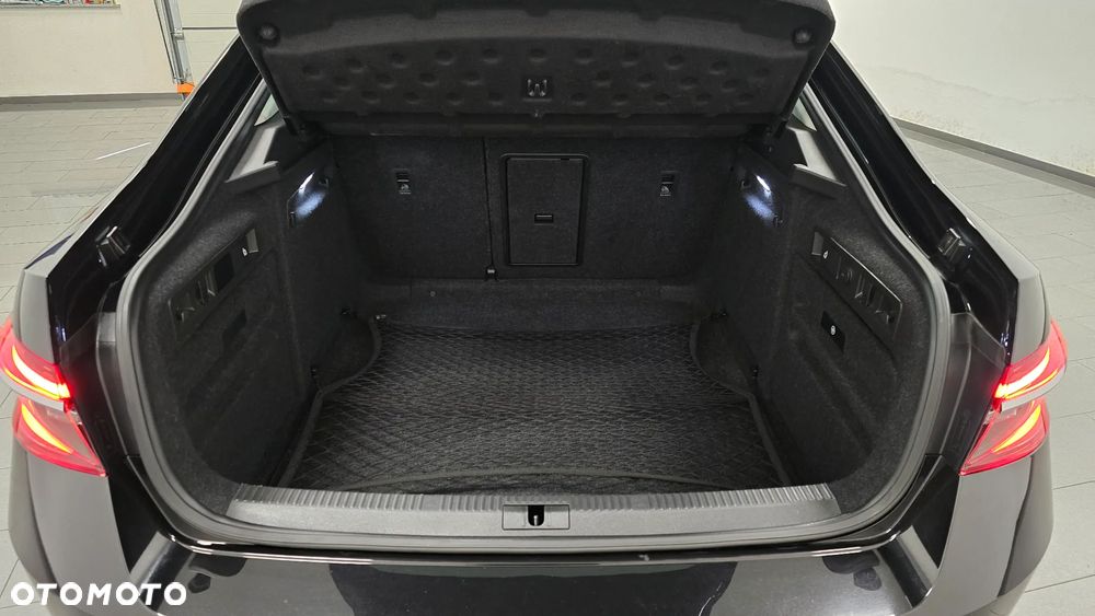 Skoda Superb 2.0 TDI SCR 4x4 Sportline DSG - 8