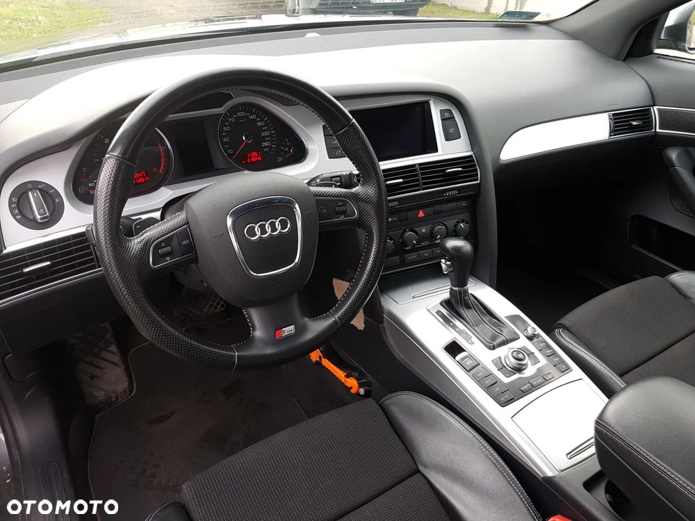Audi A6 Avant - 1