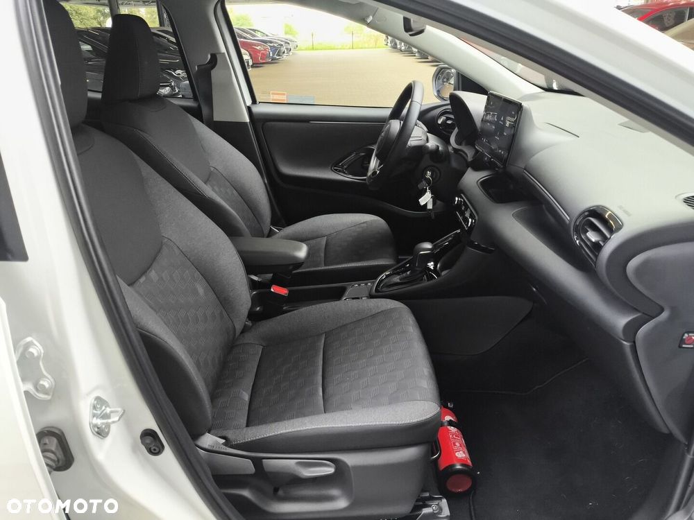Toyota Yaris Hybrid 1.5 Style - 9