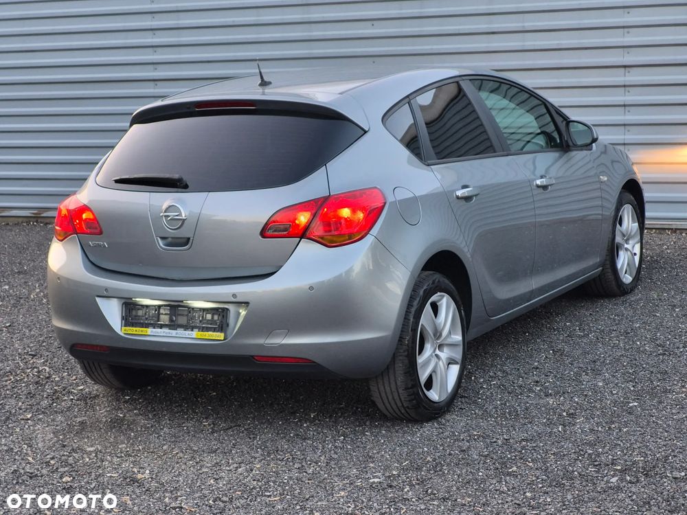 Opel Astra 1.4 T Elite S&S - 7