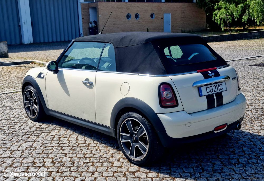 MINI Cabrio Cooper - 21