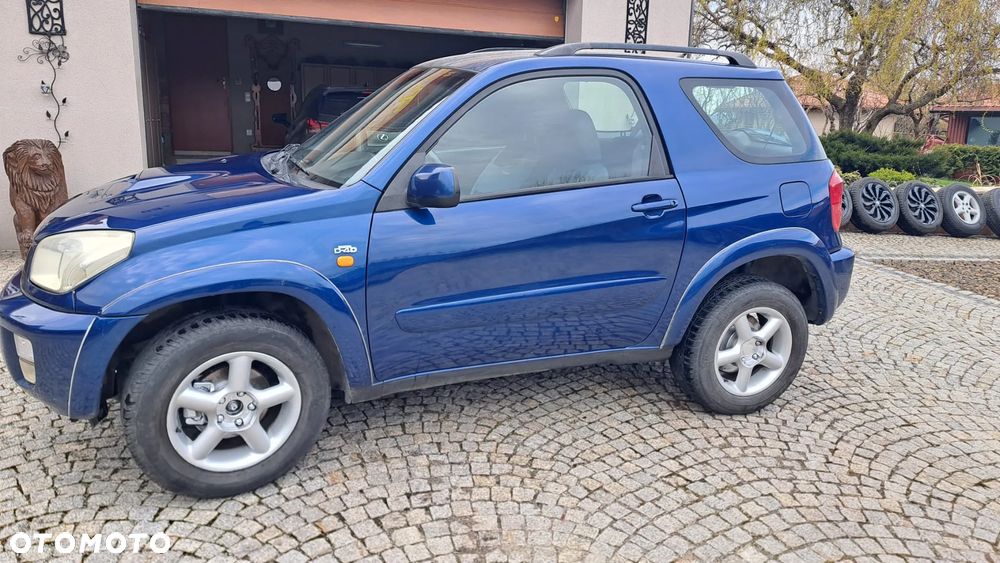Toyota RAV4 2.0 D-4D Luna - 2