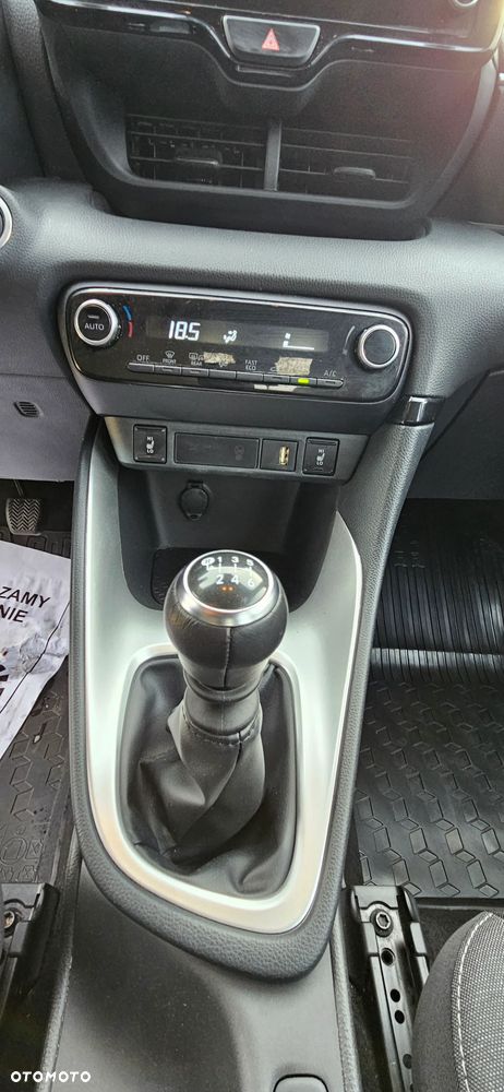 Toyota Yaris 1.5 Premiere Edition - 15