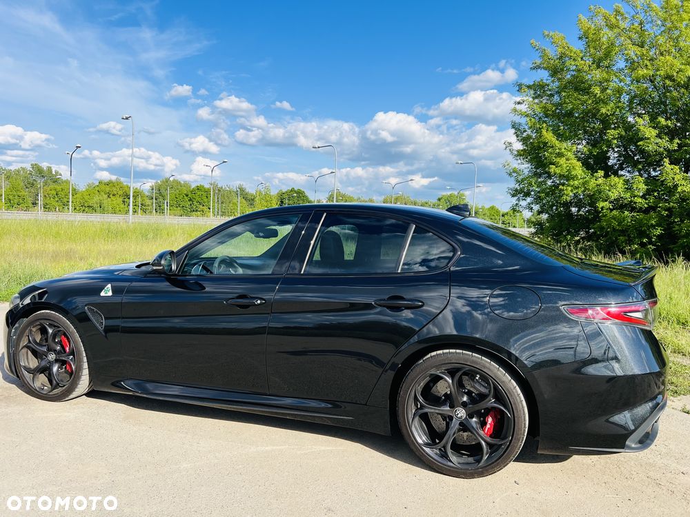 Alfa Romeo Giulia 2.9 Bi Turbo V6 Quadrifoglio - 2
