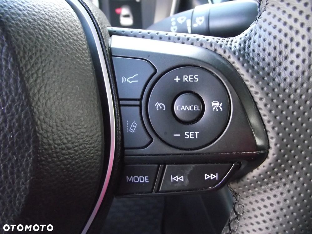 Toyota Corolla 1.8 Hybrid Active - 24