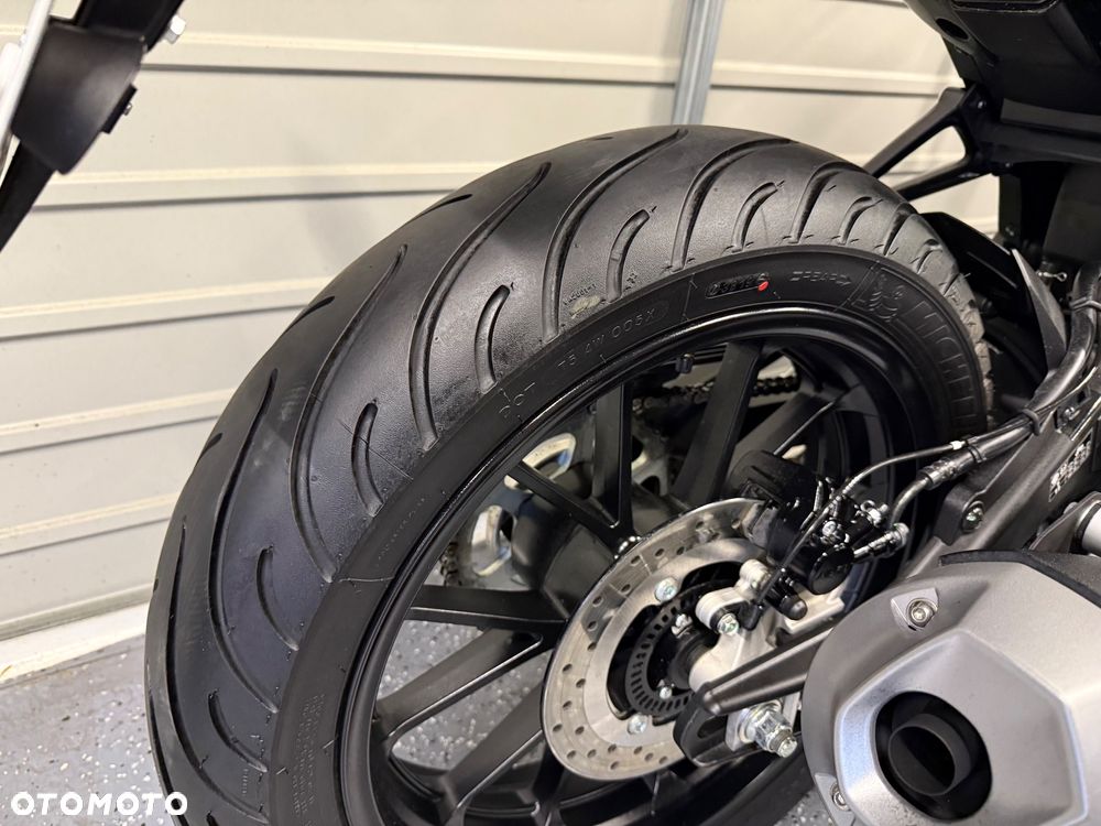 Yamaha MT - 4