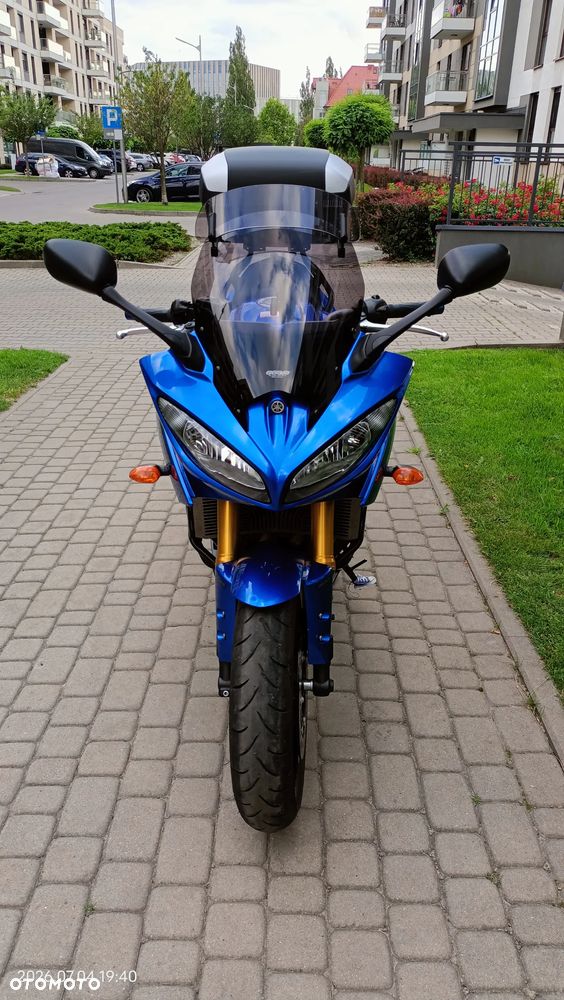 Yamaha FZ8 - 8