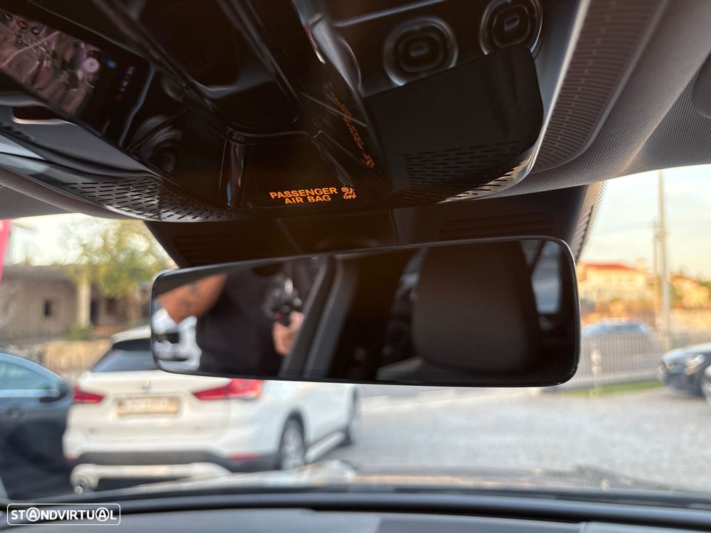 Mercedes-Benz C 300 e Avantgarde - 32