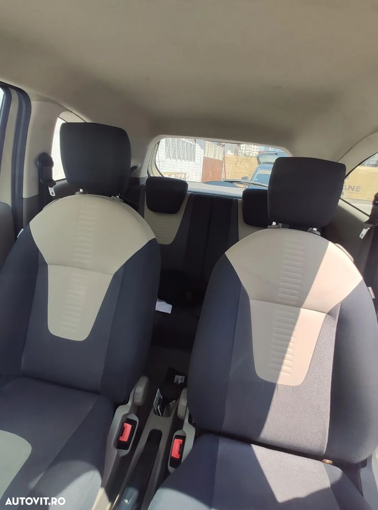 Ford Ka 1.2i Ambiente - 2