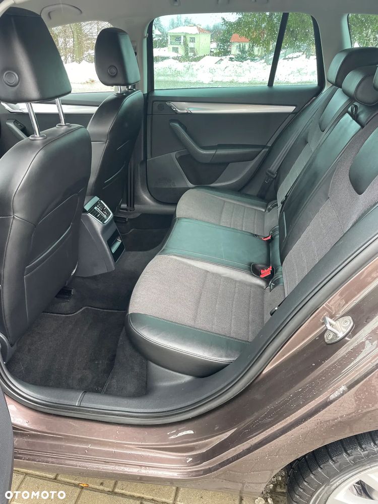 Skoda Octavia 1.6 TDI DPF DSG Elegance - 10