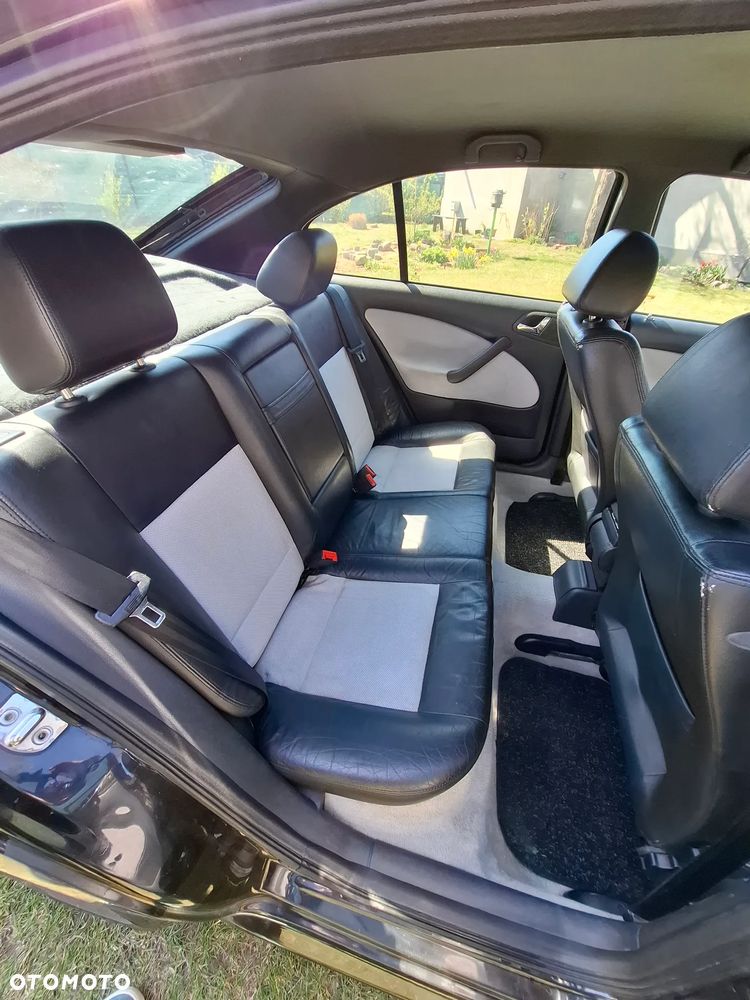 Skoda Octavia 1.8 T RS - 4