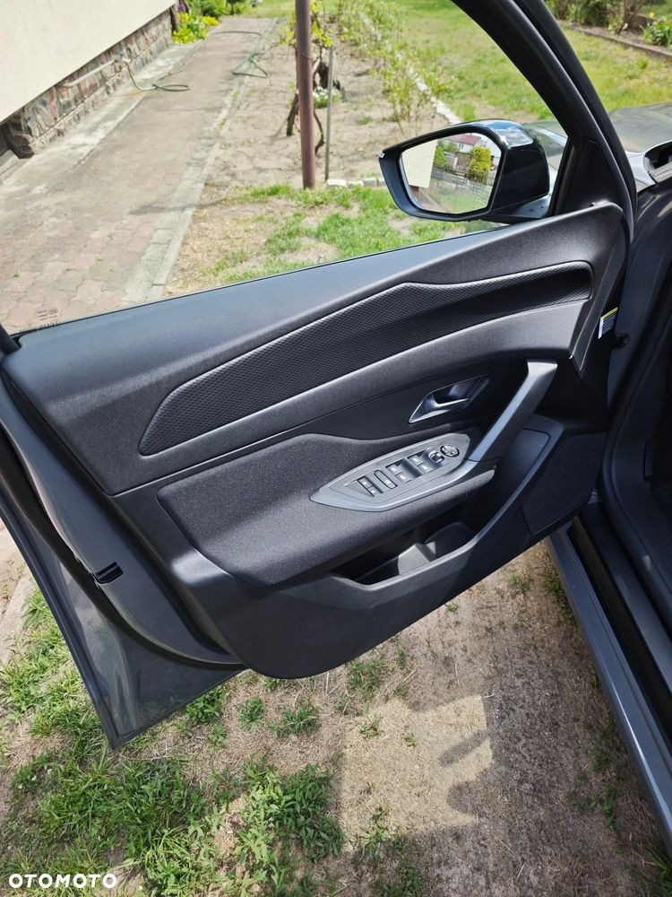 Peugeot 308 1.5 BlueHDi Active Pack S&S EAT8 - 4