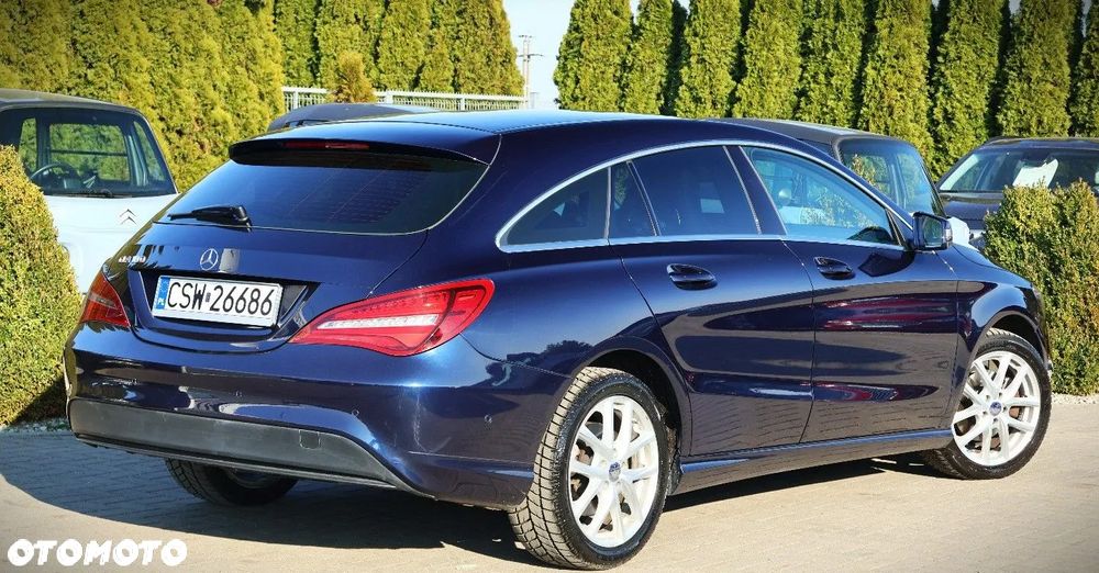 Mercedes-Benz CLA 180 7G-DCT Peak Edition - 3