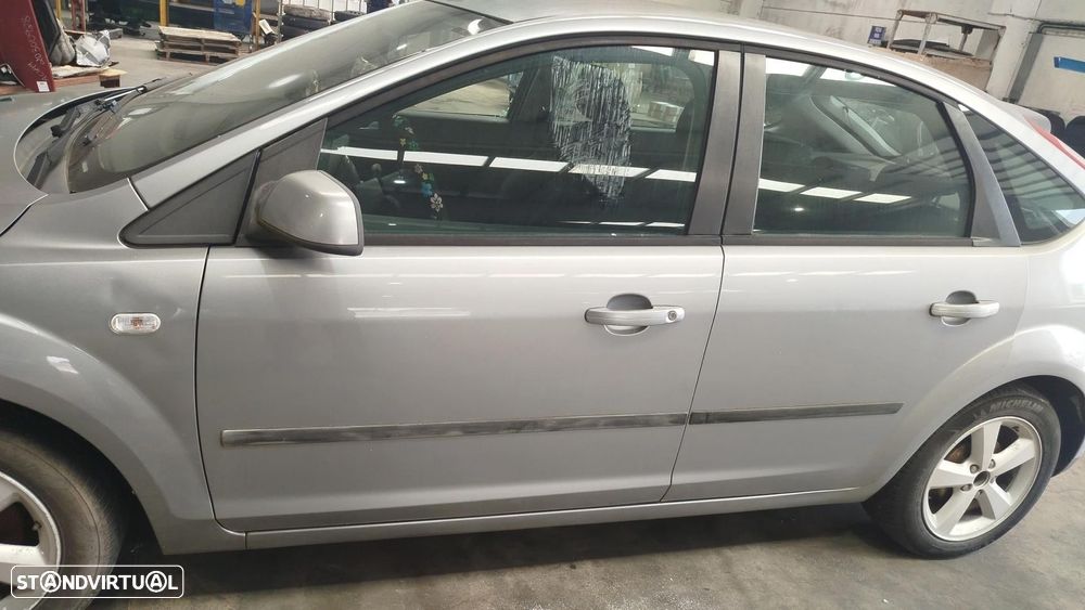 Porta frente esquerda FORD Focus II (DA_) - 2