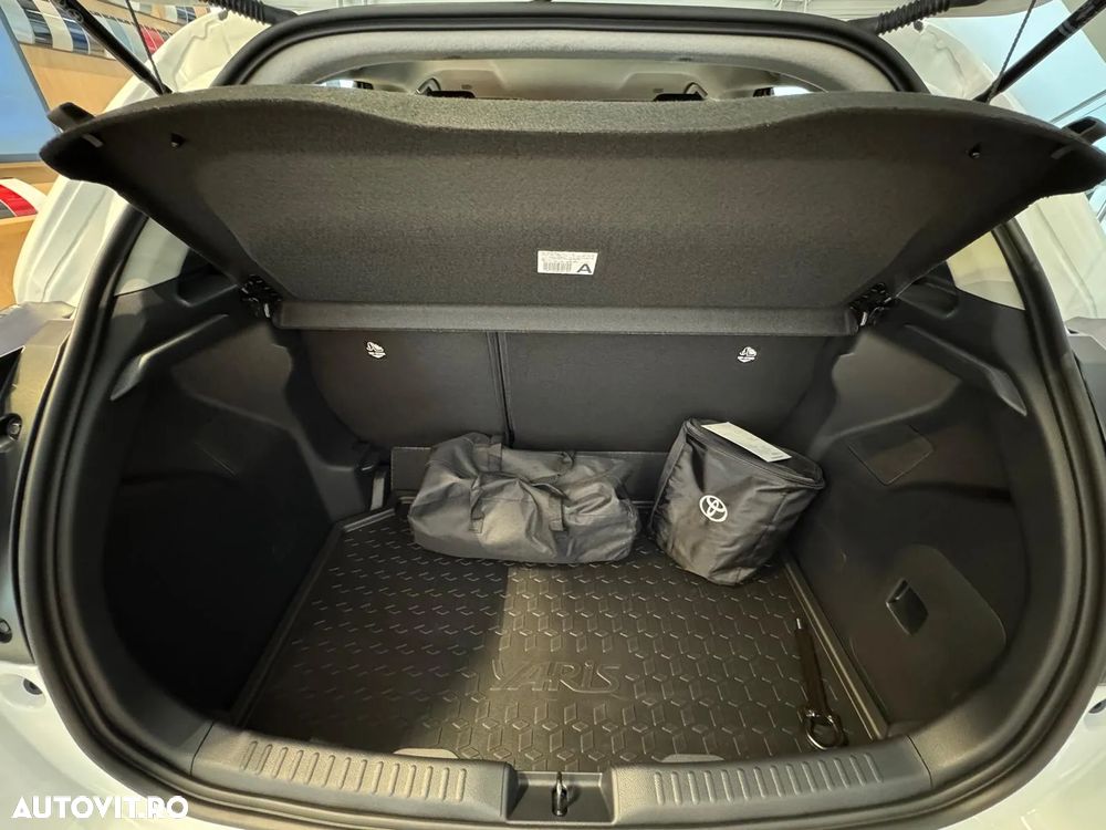 Toyota Yaris - 26
