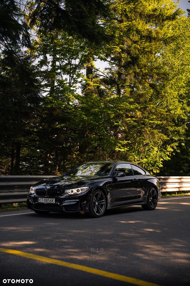 BMW M4 Coupe DKG - 2