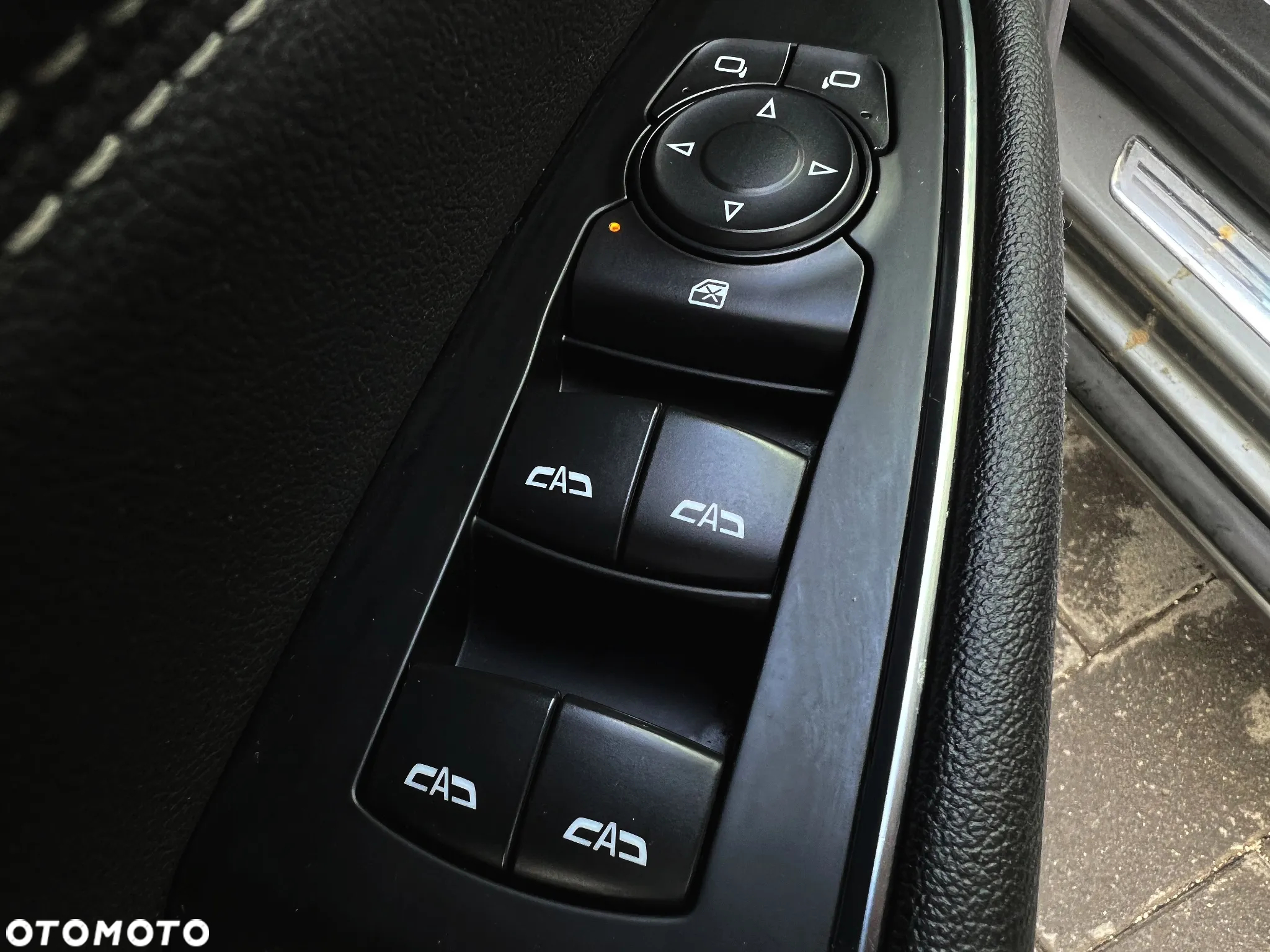 Opel Insignia 1.5 T Elite S&S - 23