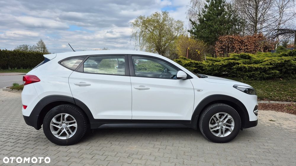 Hyundai Tucson 1.6 GDI BlueDrive TourdePologne 2WD - 11