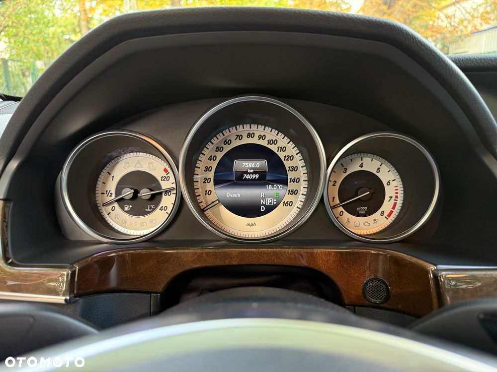 Mercedes-Benz Klasa E - 21
