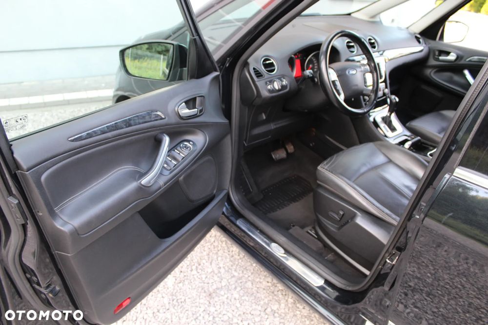 Ford Galaxy 2.0 TDCi DPF Ghia - 17