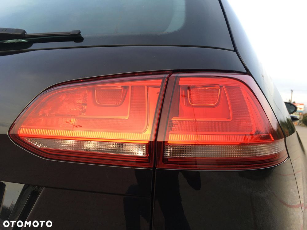 Volkswagen Golf Variant 2.0 TDI (BlueMotion Technology) DSG Comfortline - 27
