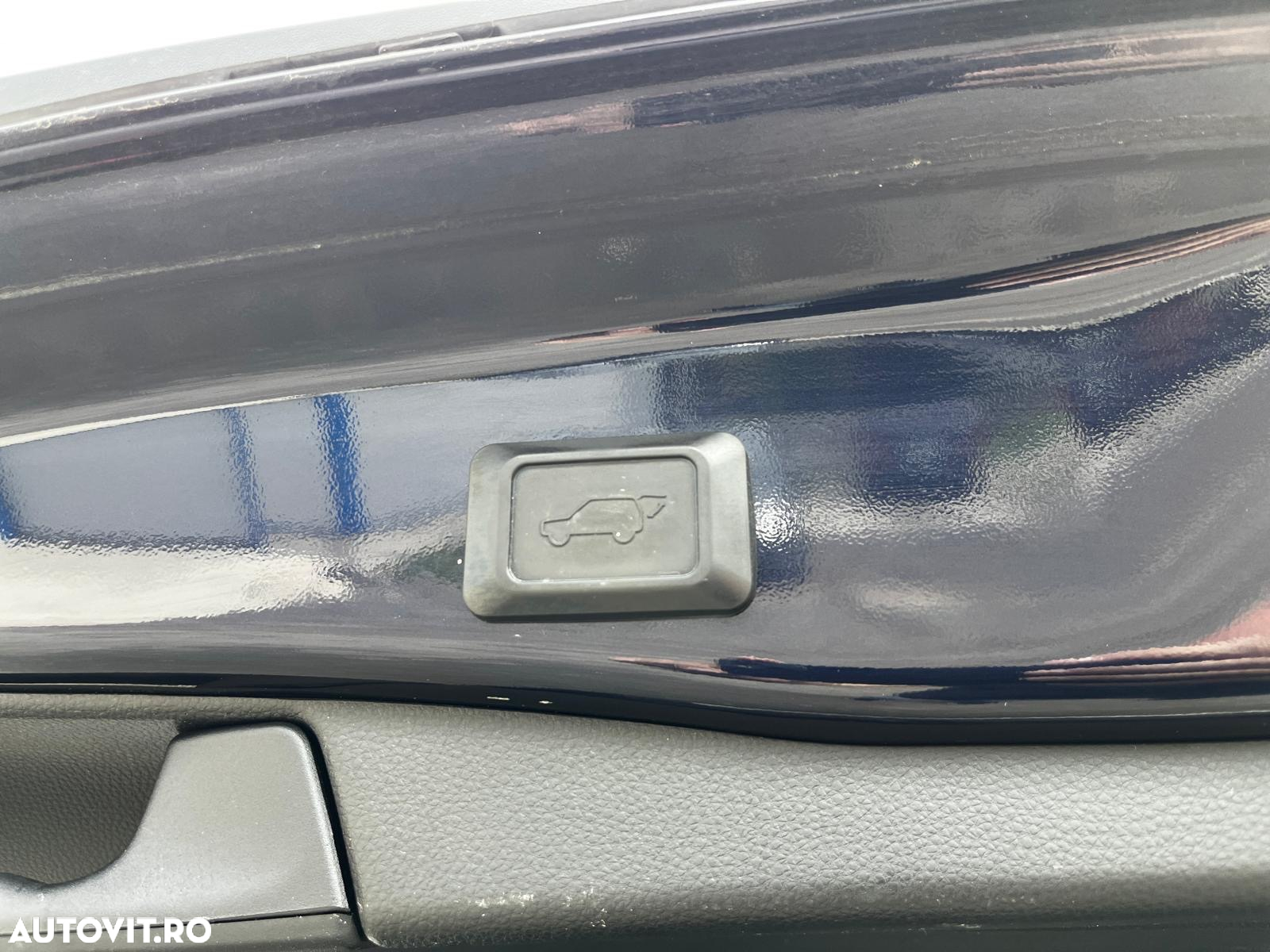 Toyota RAV4 2.5 4x4 Hybrid Lounge - 28