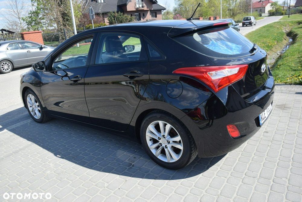Hyundai i30 1.4 Premium - 12