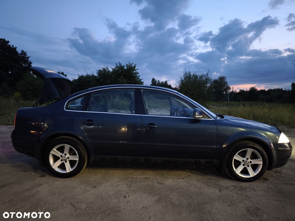 Volkswagen Passat 1.9 TDI Comfortline - 21