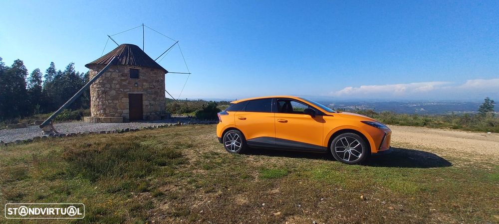 MG MG4 64 kWh Luxury - 18