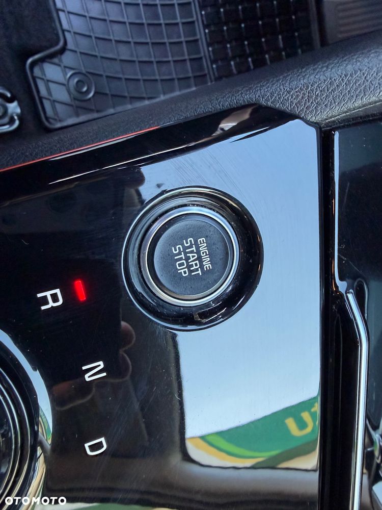 Kia Sportage 1.6 T-GDI MHEV Business Line 2WD DCT - 23