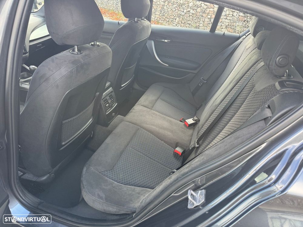 BMW 116 d Pack M - 13