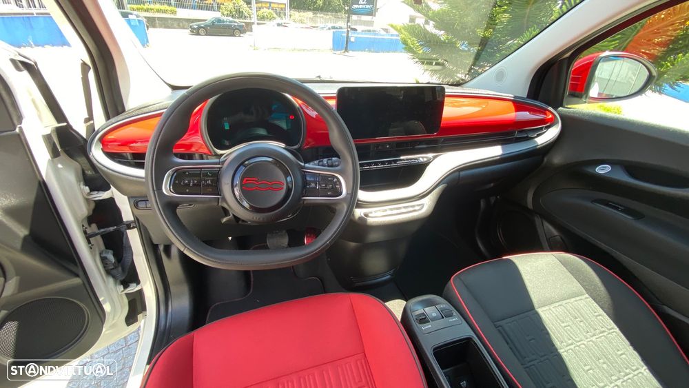 Fiat 500e (RED) - 21
