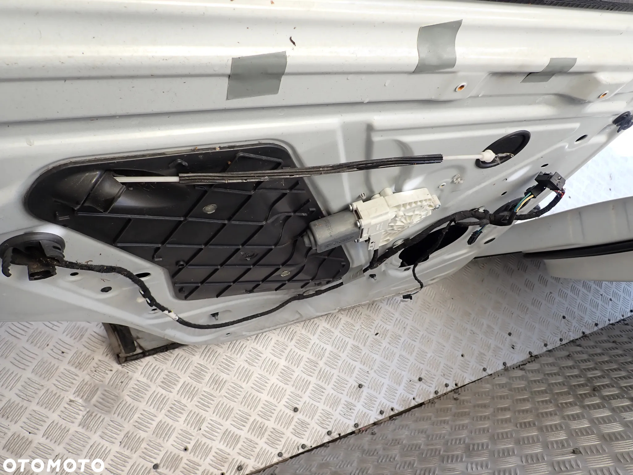 DRZWI LEWY PRZÓD / TYŁ AUDI Q7 4L KOD LAKIERU LC9A KOMPLET 1800 ZŁ - 9