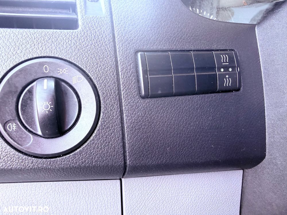 Mercedes-Benz Sprinter 906.253 Pickup cabina dubla - 29