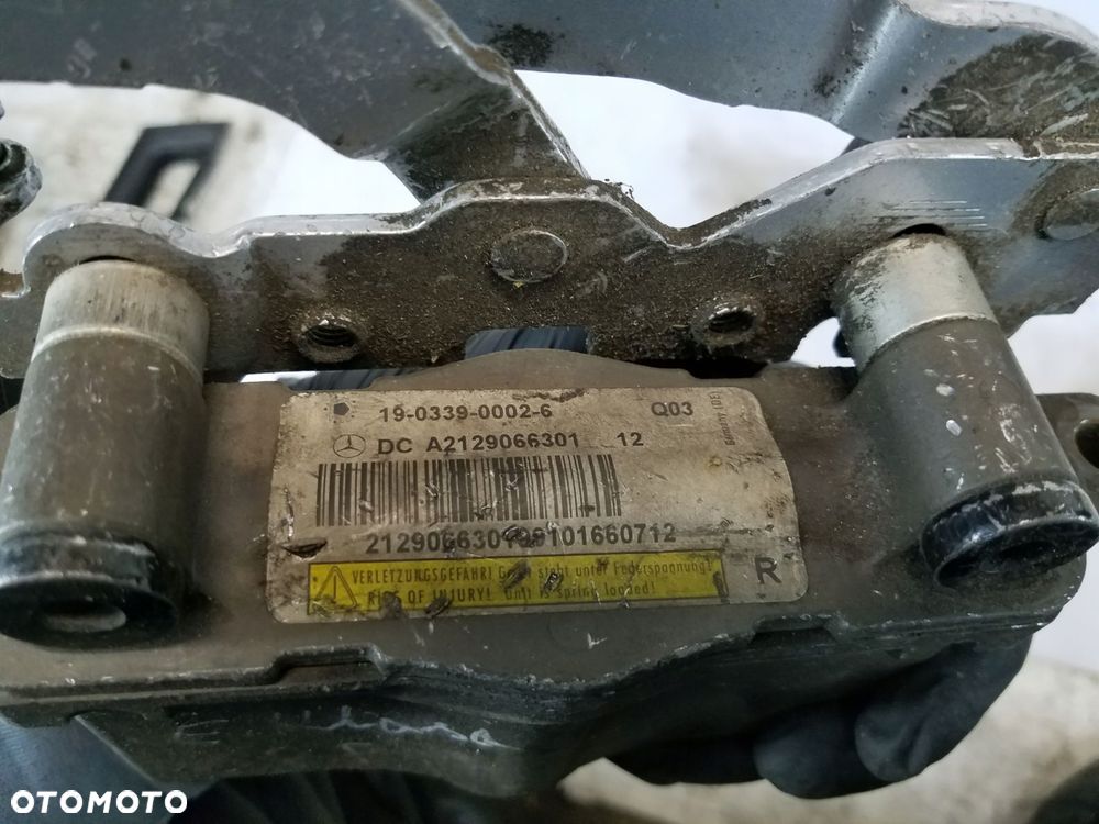 zawias maski pirotechniczny mercedes-benz e klasa w212 - 3