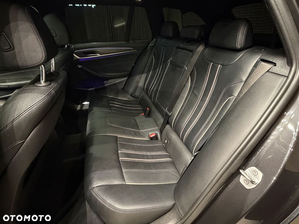 BMW Seria 5 520d Luxury Line - 14